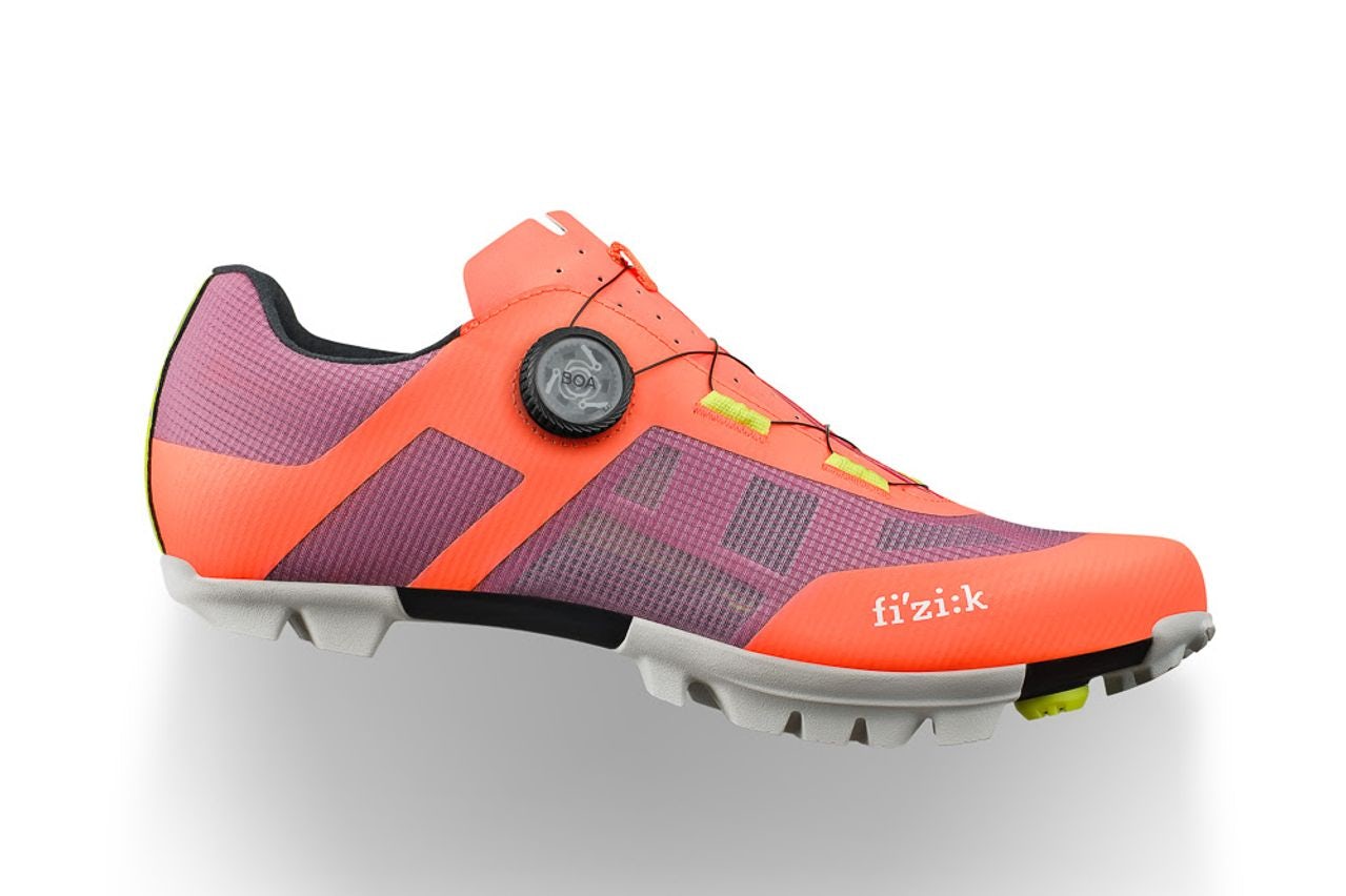 The new shoe uses a PU mesh upper to shed weight and improve ventilation