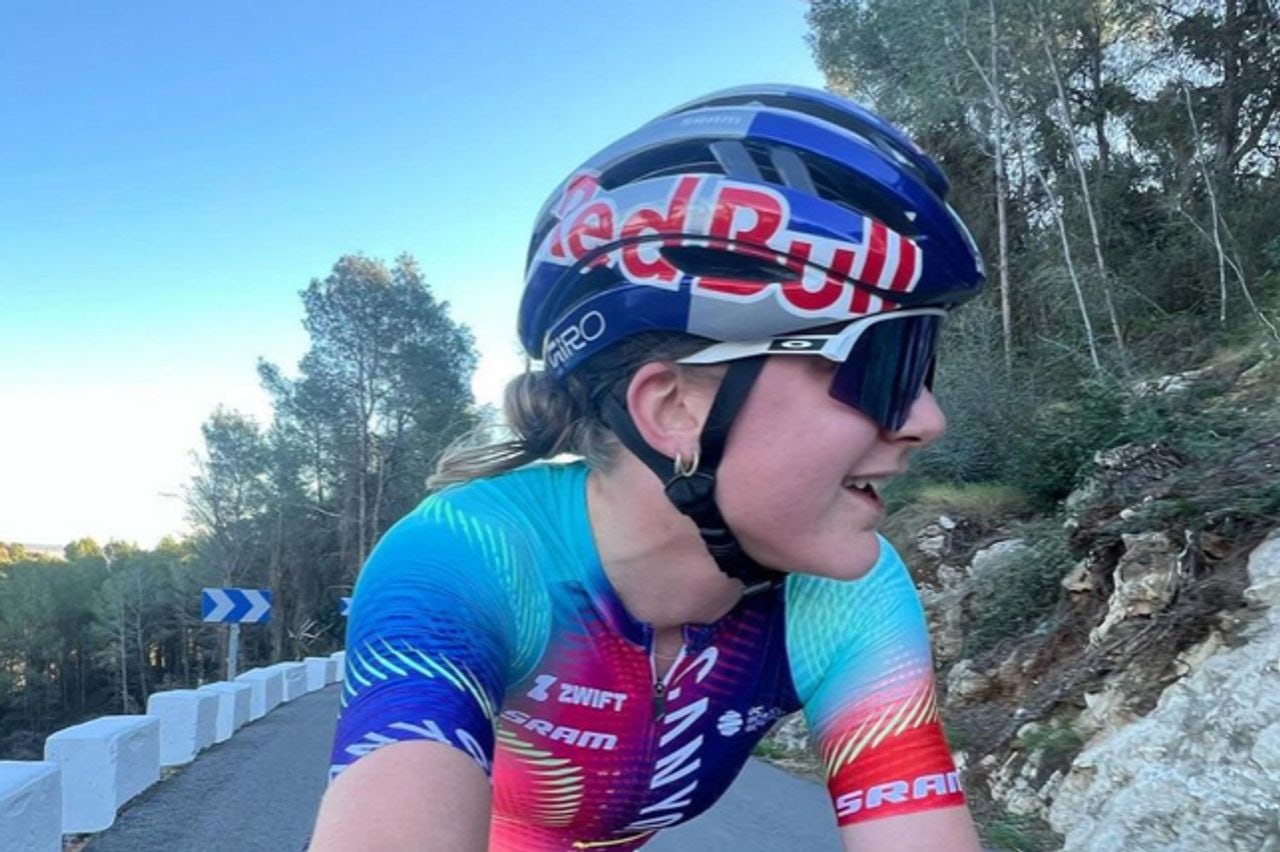 Zoe Bäckstedt showed off her new Red Bull helmet on Instagram