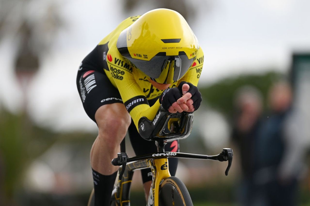 Jonas Vinegaard (Visma-Lease a Bike) racing in the now approved (again) Giro Aerohead II